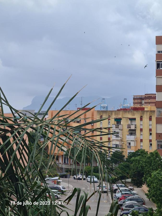 Sandru Apartament Алхесирас Екстериор снимка